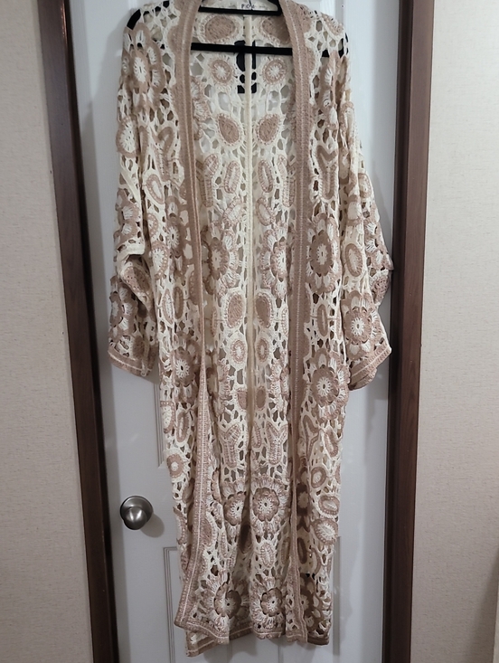 POL Other - POL Crochet Openwork Cardigan in Cream & Beige